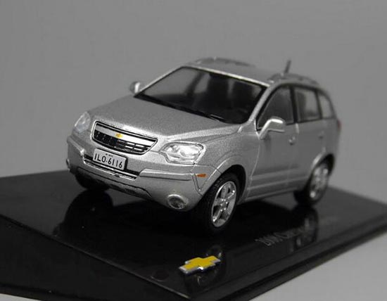 Ixo Chevrolet Captiva 08 Diecast Suv Model 1 43 Silver 01a327