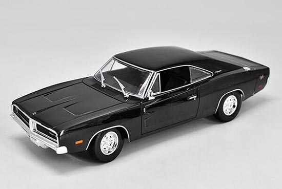 Maisto Dodge Charger R/T Diecast Model 1:18 Orange / Black