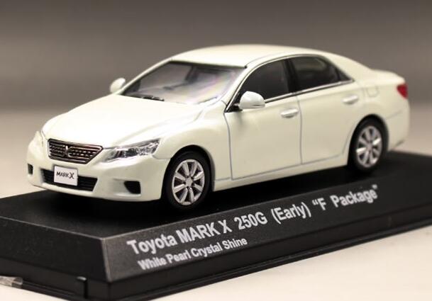 Kyosho Toyota MARK X 250G Diecast Model 1:43 Scale White